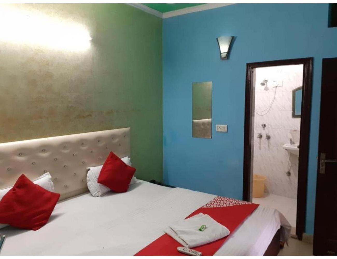 Hotel City Lodge , Chandīgarh Buitenkant foto